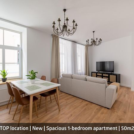 Spacious 1-Bedroom Apartment In The Heart Of Old Town Riga Exteriér fotografie